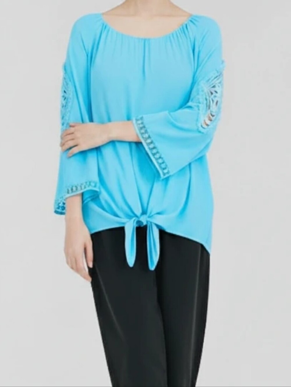 Top by Laundry lightweight shirt with embroidered sleeves size med turqu…